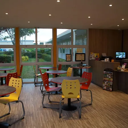 Hotel The Originals Access Aéroport, Aurillac