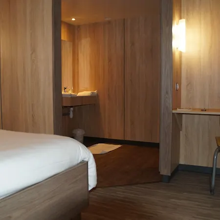 The Originals Access Aeroport, Hotel Aurillac