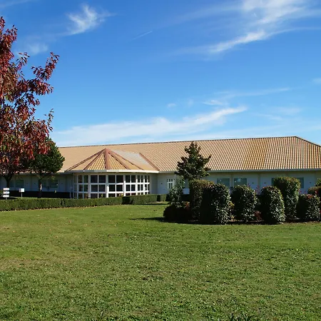 Hotel The Originals Access Aéroport, Aurillac