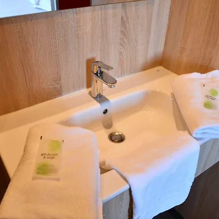 The Originals Access Aeroport, 2* Aurillac