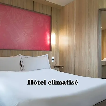 Hotel The Originals Access Aéroport, Aurillac