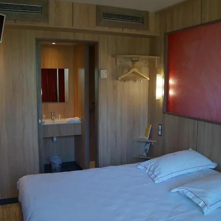 The Originals Access Aeroport, 2* Aurillac