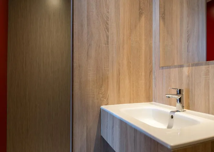 The Originals Access Aeroport, Οριγιάκ