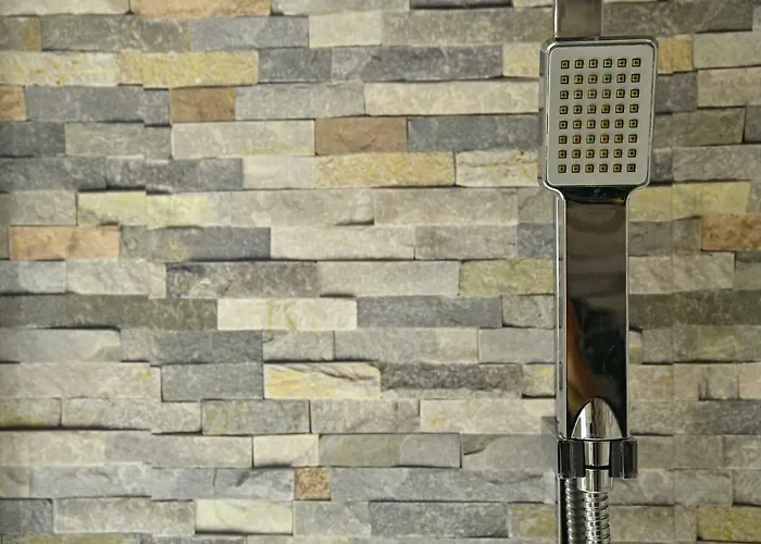 Hotel The Originals Access Aeroport, Aurillac