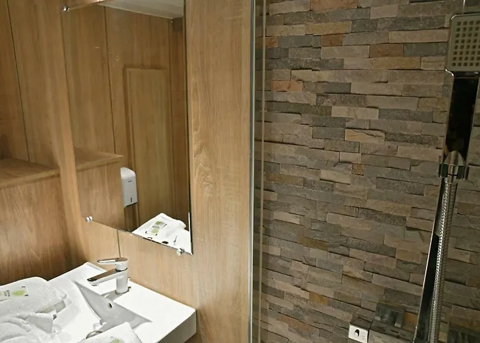 The Originals Access Aeroport,